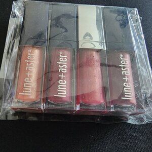 NWT Lune + Aster 4 pack lipgloss